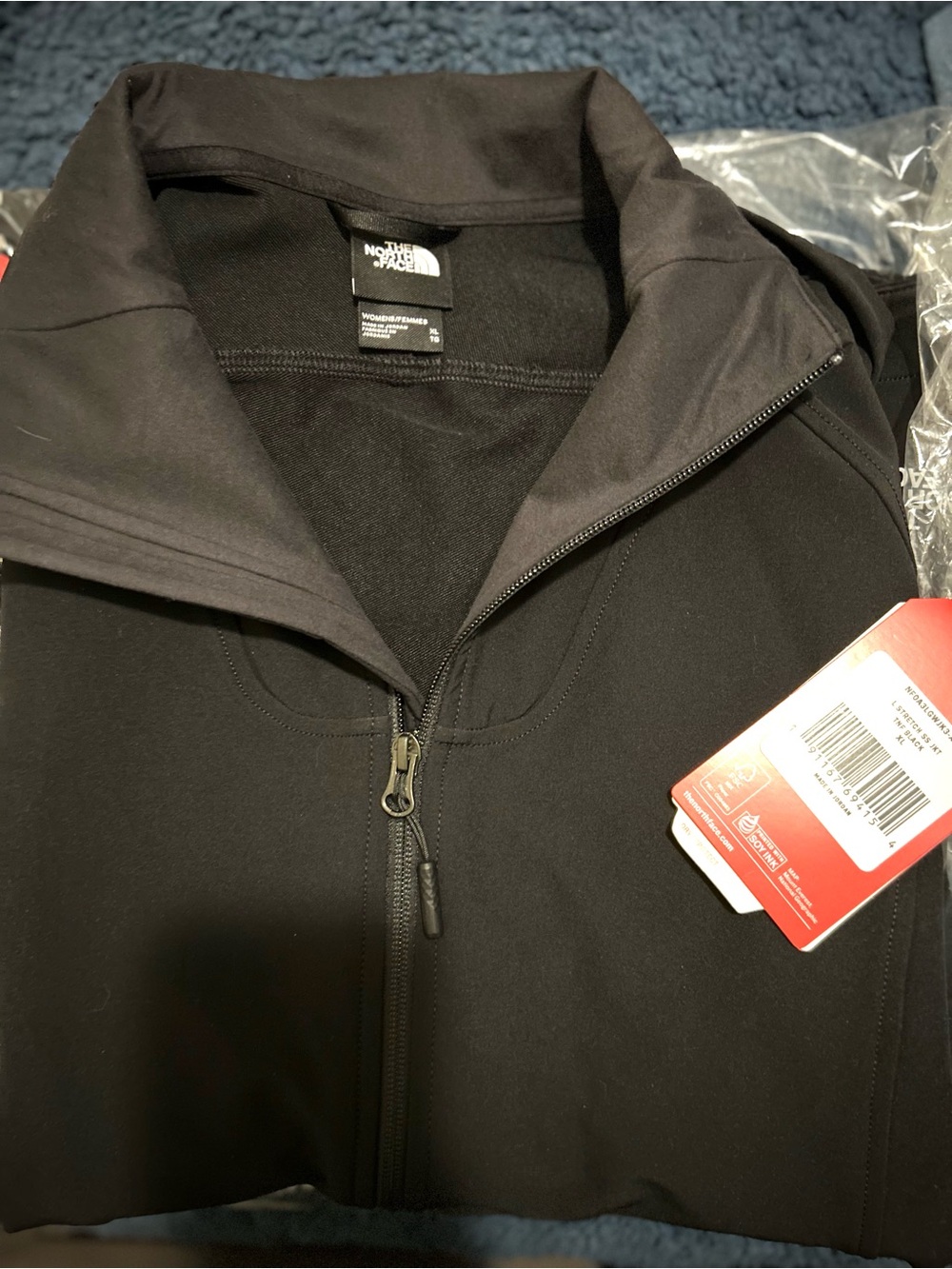 The North Face women’s Black Performance Zip Jacket